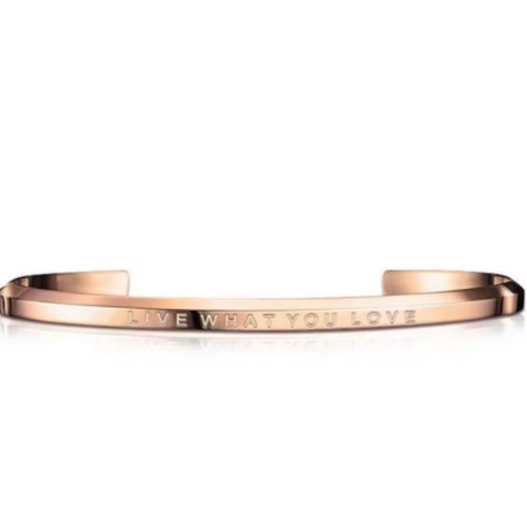 Jewelry - Live What You Love Inspirational Bangle Bracelet